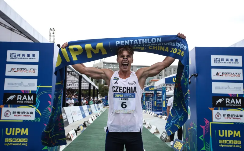 Matěj Lukeš celebra su título mundial y reflexiona sobre familia y superación